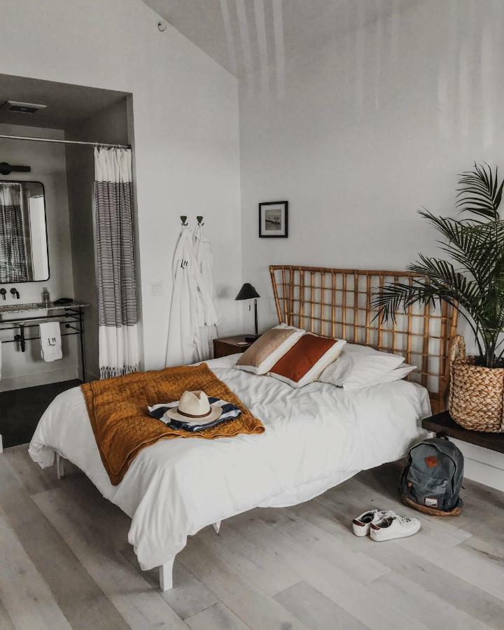 Two-Bedroom Apartment,814624664:JPEG
