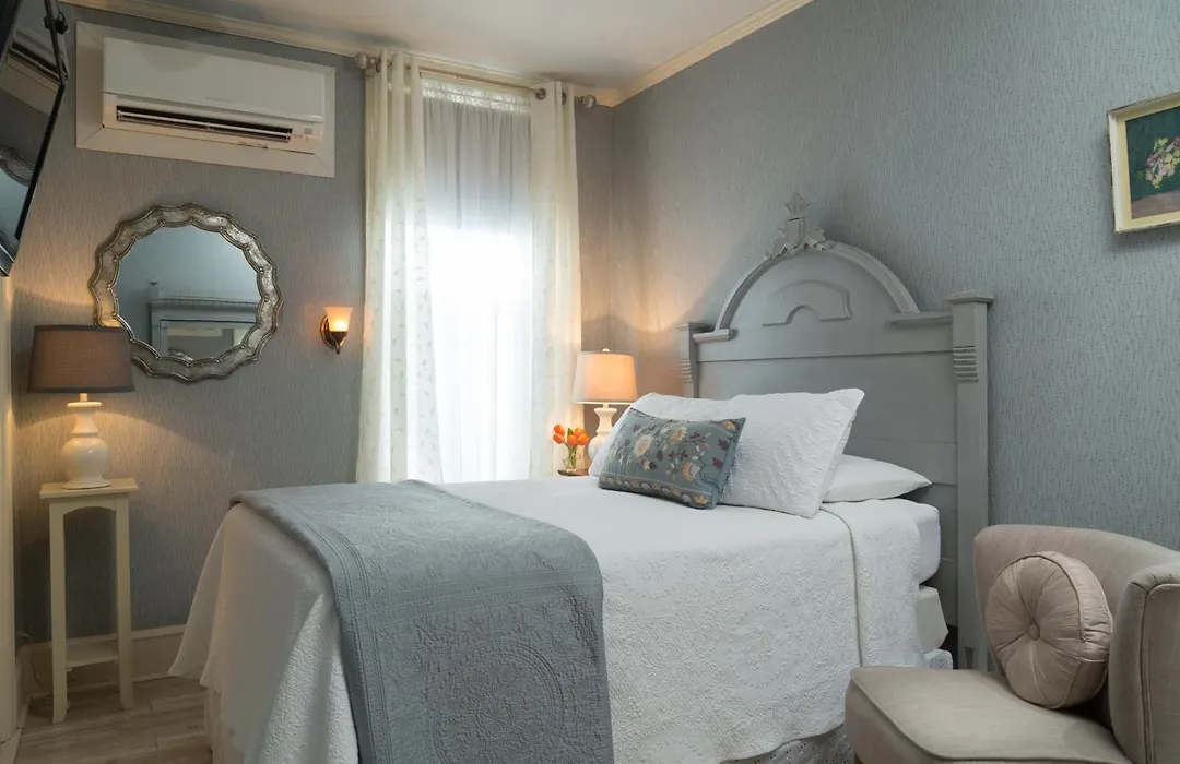 The Carroll Villa Hotel-1