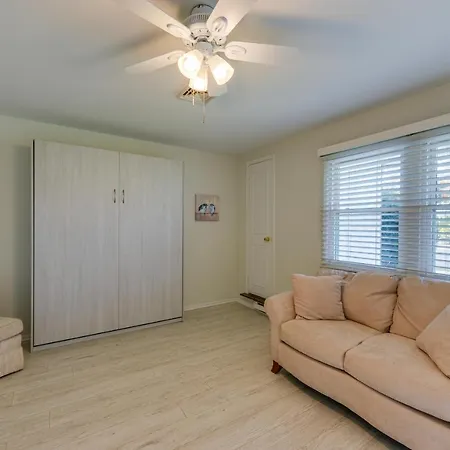 Bright Cape May Vacation Rental Less Than 1 Mi To Ocean-3