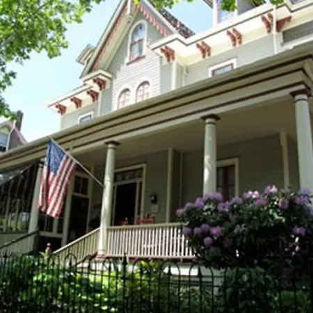 The Bacchus Inn Bed & Breakfast-2