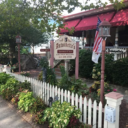Antoinette'S Apartments & Suites-2