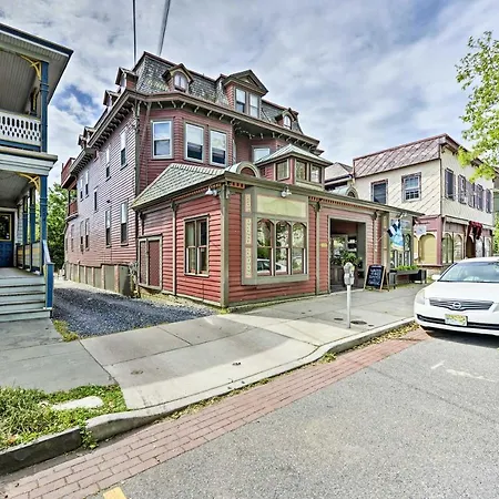 Heart Of Cape May Quaint Getaway With Private Deck!-2